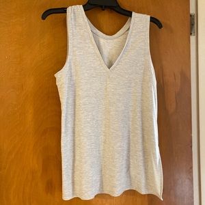 Reversible gray workout tank